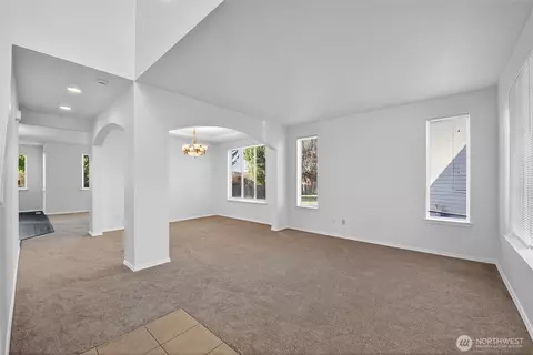 Living - 1005 Eagle Ave SW, Orting, WA 98360 photo 5 of 8