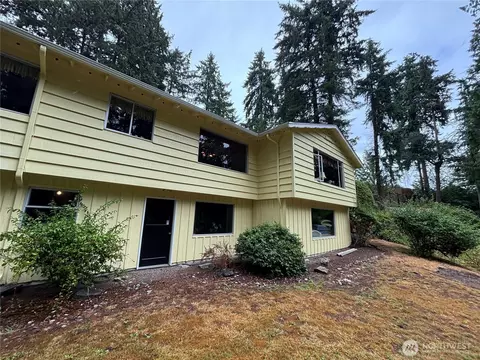 6428 Chambers Creek Rd W, University Place, WA 98467