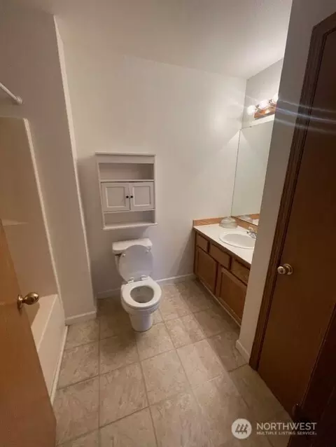 Bath - 317 Icey St SW, Orting, WA 98360 photo 1 of 2