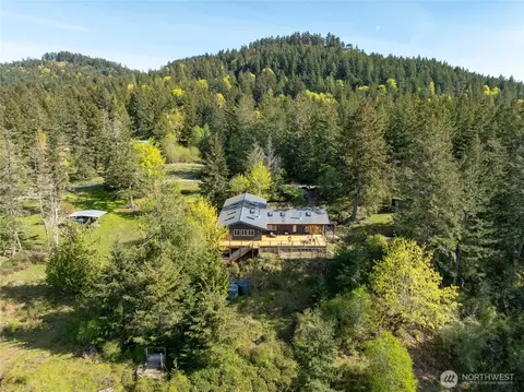 486 Wildwood Rd, Eastsound, WA 98245