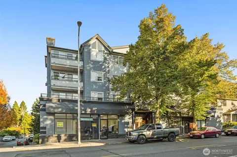9222 Roosevelt Way NE #203, Seattle, WA 98115