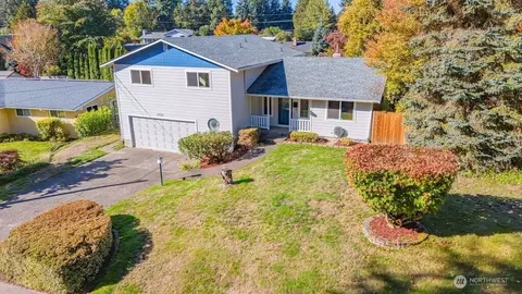 3056 Edgewood Dr SE, Olympia, WA 98501