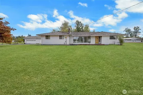 22215 SE 436th St, Enumclaw, WA 98022