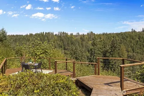 Exterior - 25323 182nd St E, Orting, WA 98360 photo 6 of 12