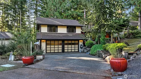 6122 144th St SW, Edmonds, WA 98026