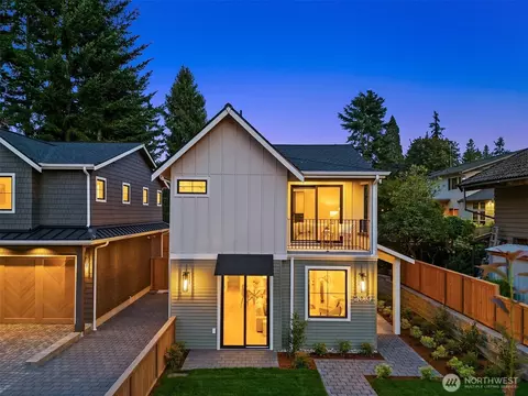 2010 9th St W, Kirkland, WA 98033