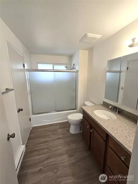 Bath - 240 170th St E, Spanaway, WA 98387 photo 1 of 1