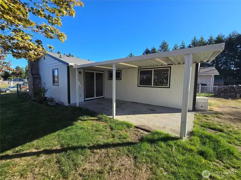 Exterior - 240 170th St E, Spanaway, WA 98387 photo 5 of 7