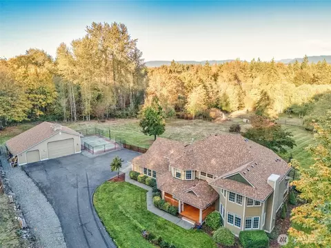 20926 SE 322nd St, Auburn, WA 98092