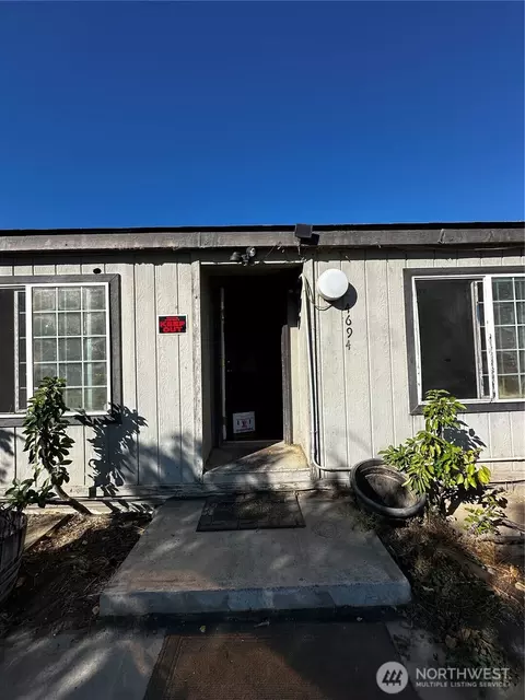 4694 Beverly Burke Rd SW, Quincy, WA 98848