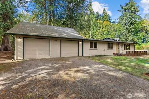 796 NW Cedar Ln, Poulsbo, WA 98370