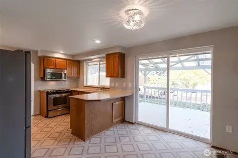 Other - 817 89th St SE, Everett, WA 98208 photo 2 of 4