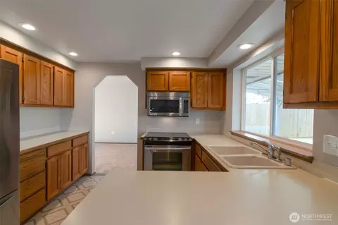 Kitchen - 817 89th St SE, Everett, WA 98208 photo 1 of 3