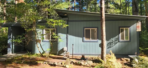 231 NE Madrona Ave, Tahuya, WA 98588