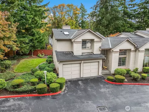 11526 114th Ct NE #2A, Kirkland, WA 98033