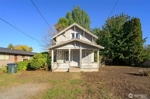 1707 22nd St, Bellingham, WA 98225