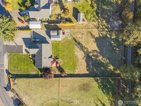 View/Area - 2306 215th St E, Spanaway, WA 98387 photo 4 of 5