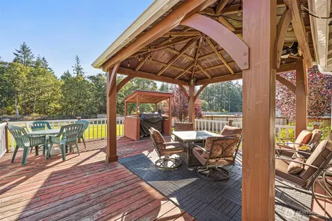Exterior - 2306 215th St E, Spanaway, WA 98387 photo 4 of 14