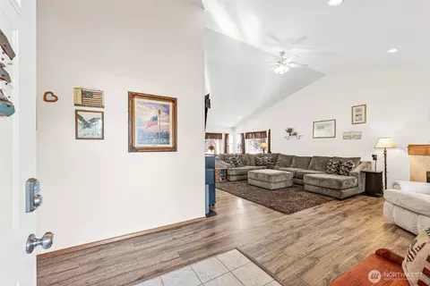Entry Way - 2306 215th St E, Spanaway, WA 98387 photo 1 of 2