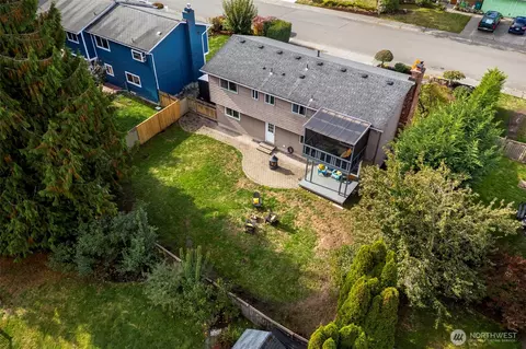 View/Area - 12827 47th Ave SE, Everett, WA 98208 photo 2 of 2