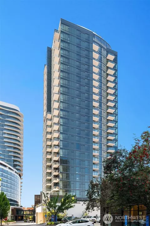 889 Avenue Sq NE #504, Bellevue, WA 98004