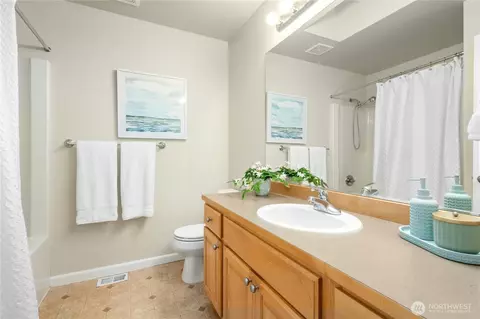Bath - 1210 146th St SE, Mill Creek, WA 98012 photo 4 of 5