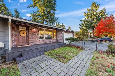 3300 Madrona Dr SE, Port Orchard, WA 98366