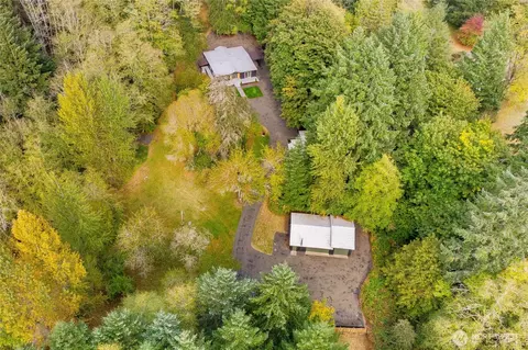 3379 SW County Line Rd, Port Orchard, WA 98367