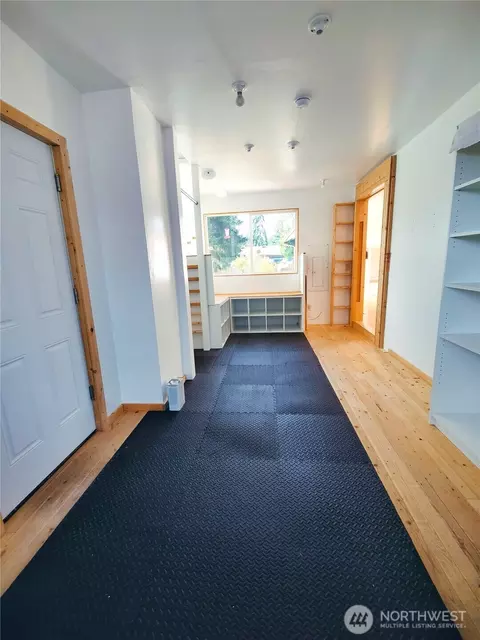 Entry Way - 2923 Silver Crest Dr, Mill Creek, WA 98012 photo 1 of 1