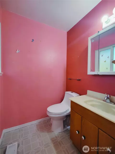 Bath - 2923 Silver Crest Dr, Mill Creek, WA 98012 photo 1 of 1