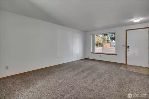 Living - 17216 13th Ave E, Spanaway, WA 98387 photo 3 of 3