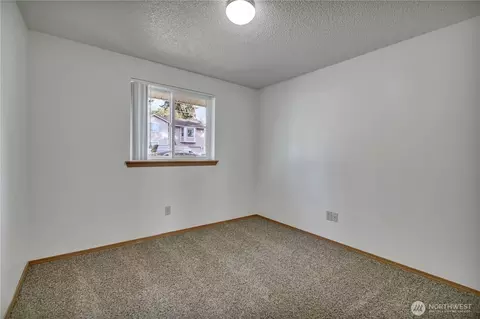 Bedroom - 17216 13th Ave E, Spanaway, WA 98387 photo 4 of 4