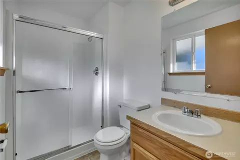 Bath - 17216 13th Ave E, Spanaway, WA 98387 photo 1 of 2
