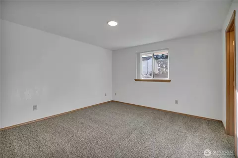 Bedroom - 17216 13th Ave E, Spanaway, WA 98387 photo 1 of 4