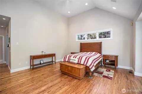 Bedroom - 8620 W Richardson Rd, Pasco, WA 99301 photo 2 of 4