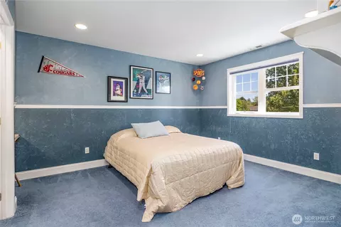 Bedroom - 8620 W Richardson Rd, Pasco, WA 99301 photo 3 of 4