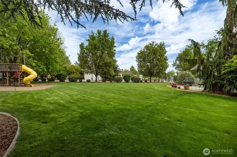 Exterior - 8620 W Richardson Rd, Pasco, WA 99301 photo 8 of 12