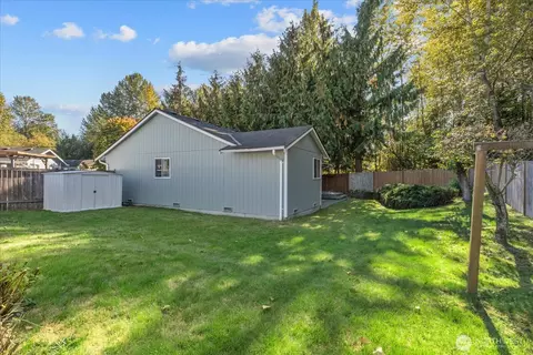 Exterior - 11024 17th Pl W, Everett, WA 98204 photo 7 of 9