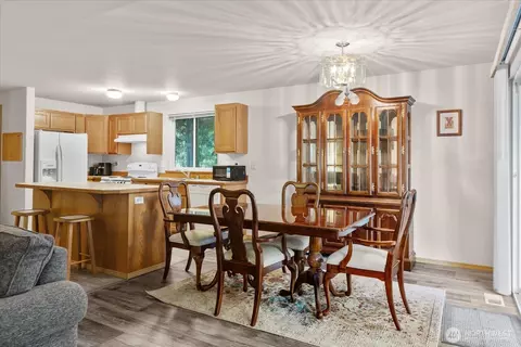 Dining - 11024 17th Pl W, Everett, WA 98204 photo 1 of 1