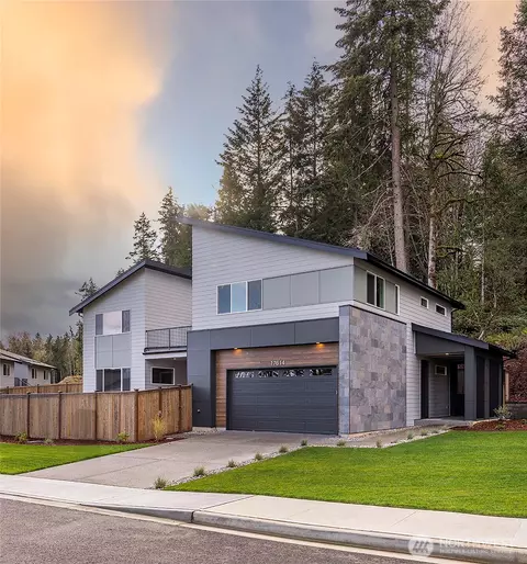 17614 142nd Ave E #12, Puyallup, WA 98374