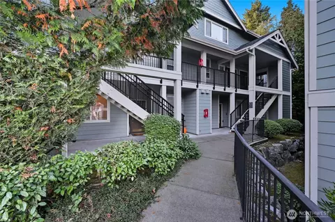 19010 68th Ave NE #A201, Kenmore, WA 98028