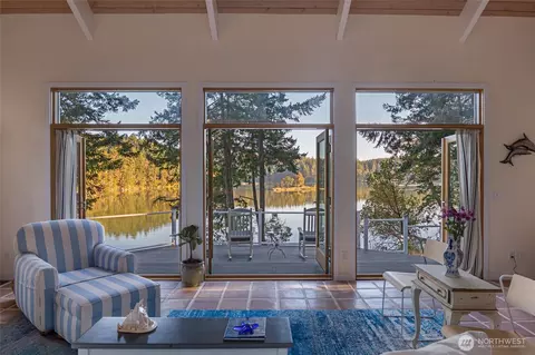 73 Dogwood Ln, Friday Harbor, WA 98250