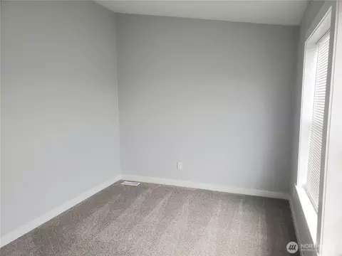 1953 Pine Cone Ave #106, Enumclaw, WA 98022 photo 12