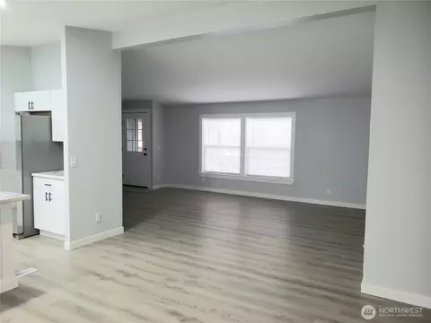 1953 Pine Cone Ave #106, Enumclaw, WA 98022 photo 8