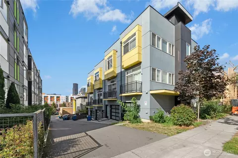 121 15th Ave #A, Seattle, WA 98122