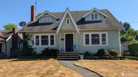 4623 S Holly St, Seattle, WA 98118