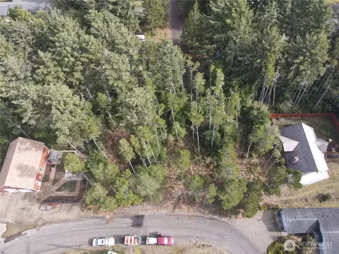 1103 300th Pl, Ocean Park, WA 98640
