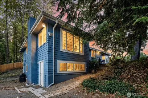 959 Hoquiam Ave NE, Renton, WA 98059