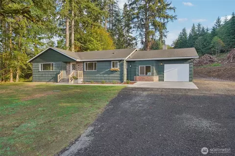 72 Whitewater Rd, Longview, WA 98632