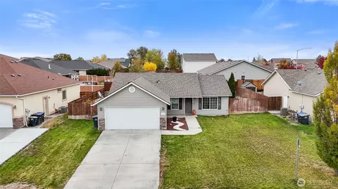 519 N Paxson Dr, Moses Lake, WA 98837